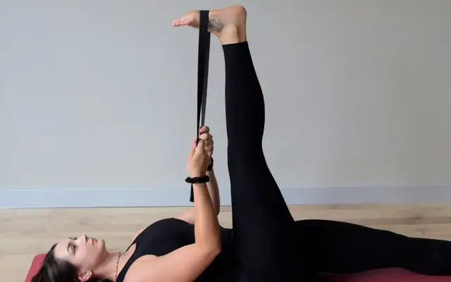 Jak zawiązać pasek do jogi? Praktyczny poradnik krok po kroku