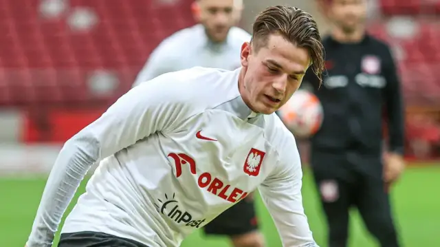 Ile lat mają piłkarze reprezentacji Polski? Zaskakujące różnice wieku!