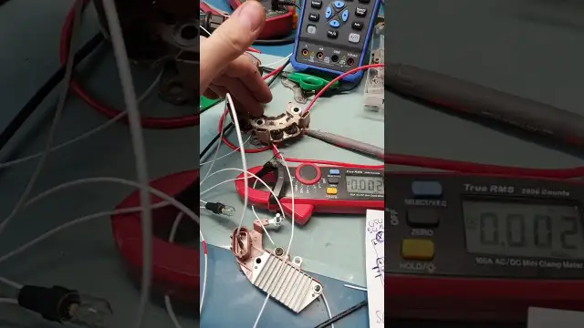 Elektroniczny regulator napięcia: Co to i jak go sprawdzić?