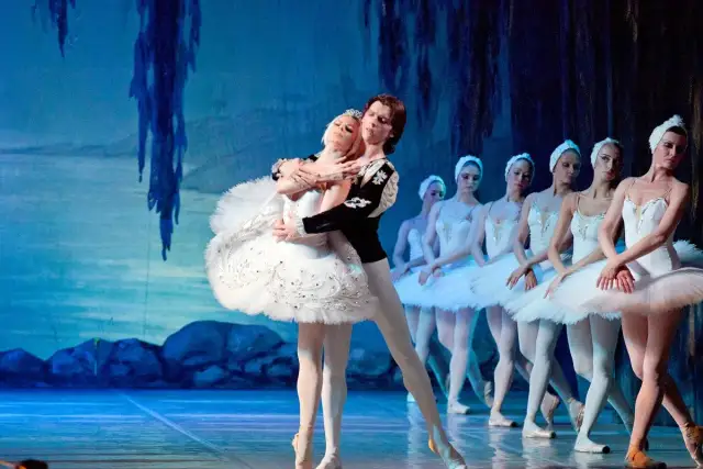 Odetta w Jeziorze Łabędzim: historia miłości i tragicznych wyborów