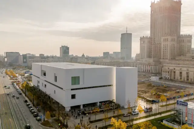 Nowe muzeum sztuki nowoczesnej w Warszawie - co warto wiedzieć?