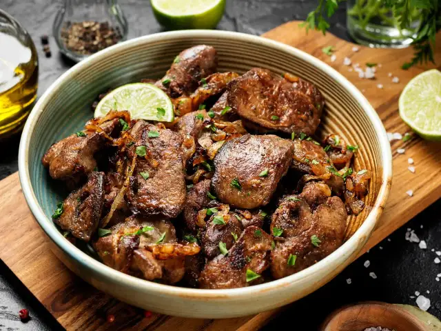 Wątróbka drobiowa: Sekret miękkości i przepisy bez goryczki