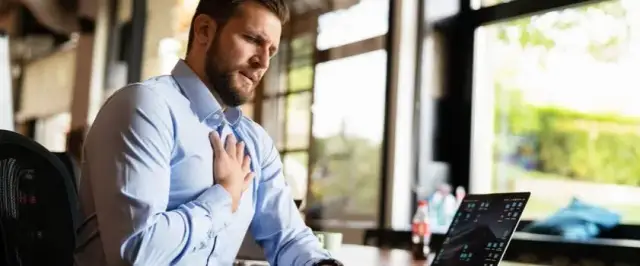 Stan przedzawałowy objawy: nie ignoruj tych niebezpiecznych sygnałów