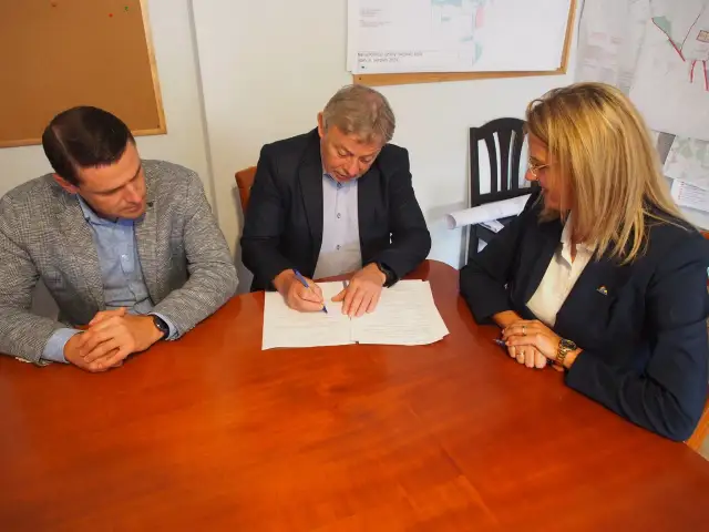 Lębork Łeba: Jak dojechać? Porównanie opcji, czas, koszty!