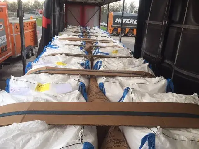 Ile big bagów na naczepę? Limit 24 tony i praktyczne obliczenia