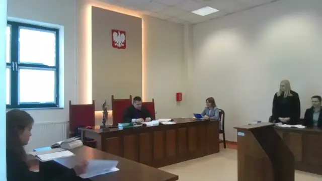 Ile trwa rozprawa sądowa karna? Poznaj zaskakujące fakty i czynniki