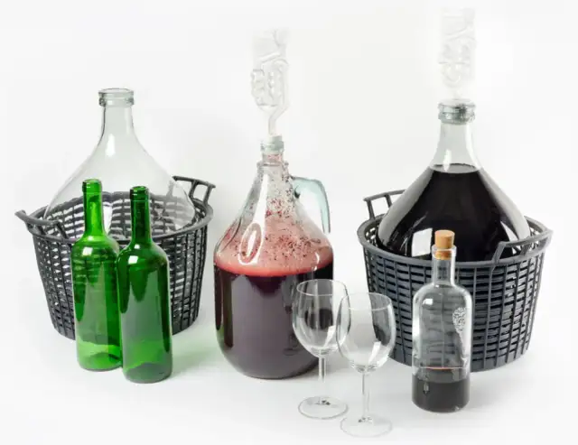 Jak się robi wino: krok po kroku do idealnego trunku w domu