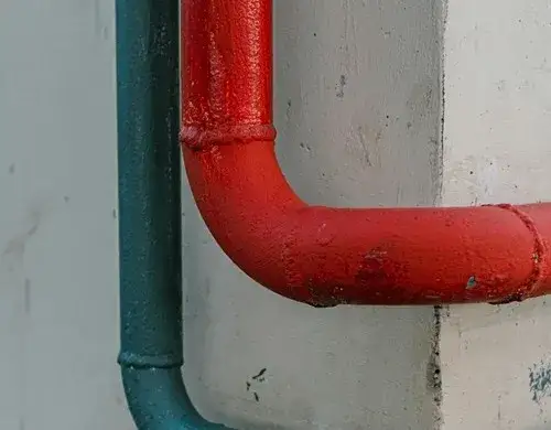 Jakie rury do wody ciepłej i zimnej? PEX, PP, miedź wybierz mądrze!