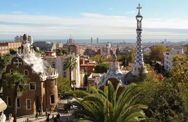 Barcelona: Co warto zwiedzić? Jak zaplanować idealną podróż?