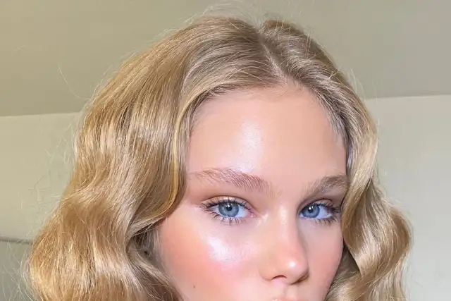 Jak osiągnąć idealny makijaż rozświetlający bez efektu maski