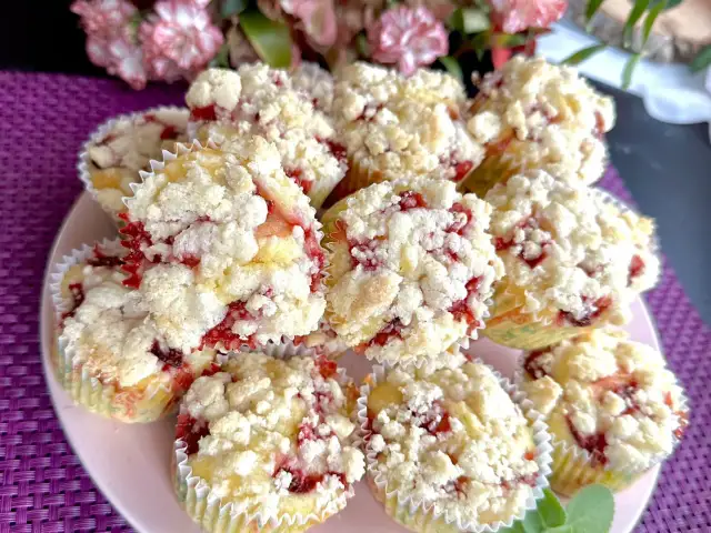 Idealna kruszonka na babeczki: 5 trików, by nigdy nie spadała!