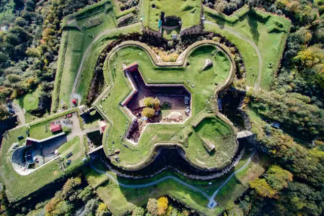 Zamek Marianny Orańskiej: Perła architektury na Dolnym Śląsku