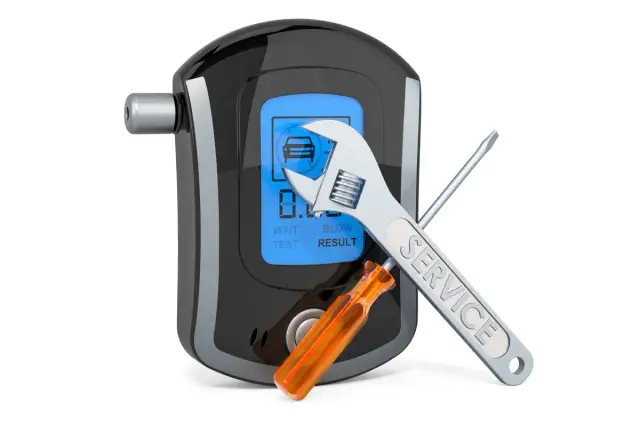 Które badanie alkomatem się liczy? Poznaj ważne zasady i urządzenia