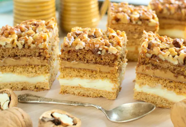 Jak zmiękczyć twarde placki miodowego Snickersa? Sprawdzone metody!