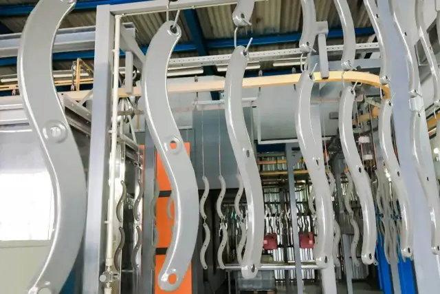 Czym malować aluminium? Kompletny poradnik i błędy do uniknięcia