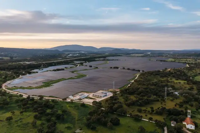 Największa elektrownia słoneczna w Europie: rewolucja w energii odnawialnej