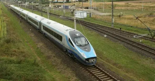 Pendolino trasa Kraków Warszawa - gdzie się zatrzymuje i co warto wiedzieć
