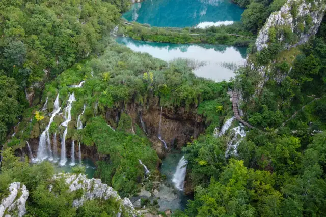 Jezioro Pitwickie: Odkryj tajemnice jednego z najpiękniejszych parków