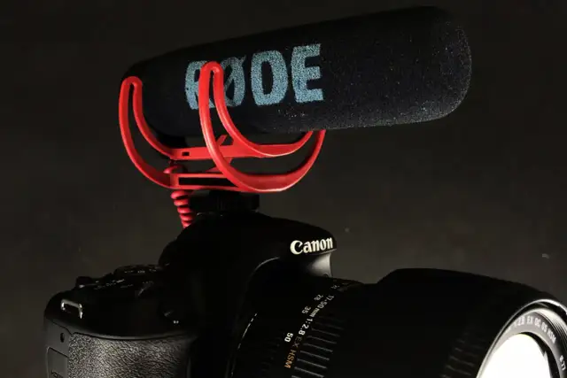 Jaki mikrofon do aparatu? Wybierz swój idealny model i nagrywaj jak pro!