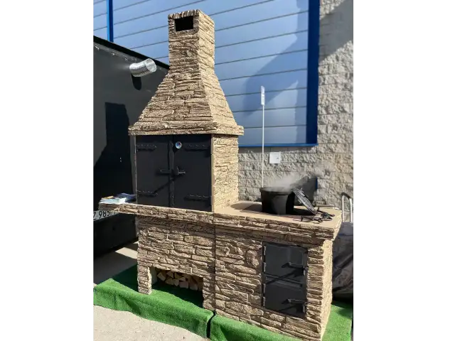 Grill betonowy z wędzarnią – trwałe rozwiązanie dla miłośników grillowania