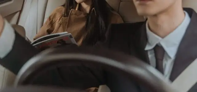 Transfer z lotniska: rodzaje, koszty i jak uniknąć błędów