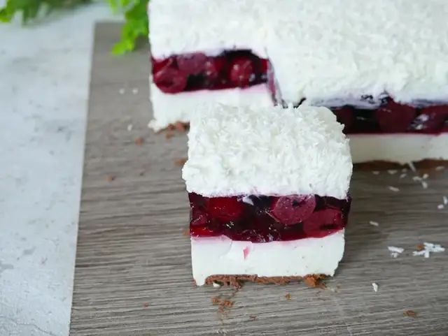 Przepis na ciasto Biała Dama – prosty deser, który zachwyci każdego