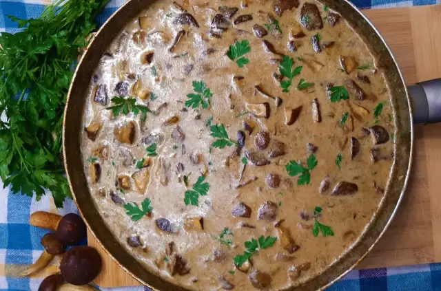 Jak zrobić sos z grzybów świeżych - prosty przepis na pyszny smak