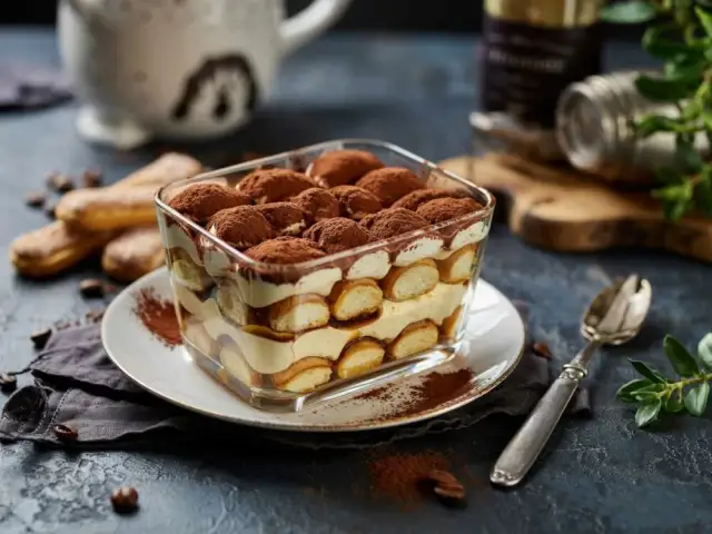 Tiramisu: przepis krok po kroku na włoski deser, który zawsze się udaje