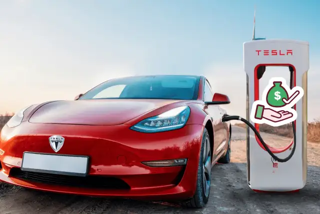 Czerwona Tesla podłączona do ładowarki. Ikona symbolizująca oszczędność pieniędzy przy ładowaniu. Sprawdź, ile kosztuje naładowanie Tesli.