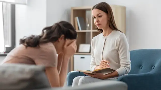 Jak pokonać lęk przed bliskością i zbudować zdrowe relacje