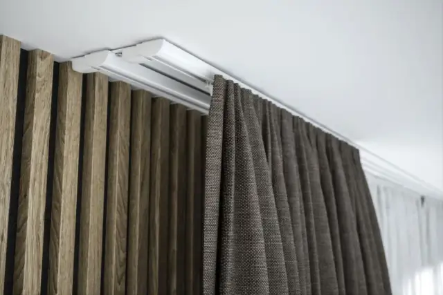 Jak powiesić karnisz? Prosty montaż na każdej ścianie krok po kroku.