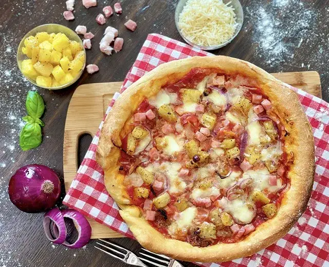 Pizza Ananas : La Recette Parfaite (Même pour les Sceptiques !)