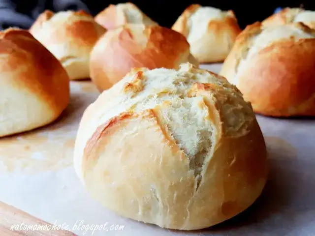 Domowe bułki: Puszyste i proste! Sprawdzony przepis, który się uda