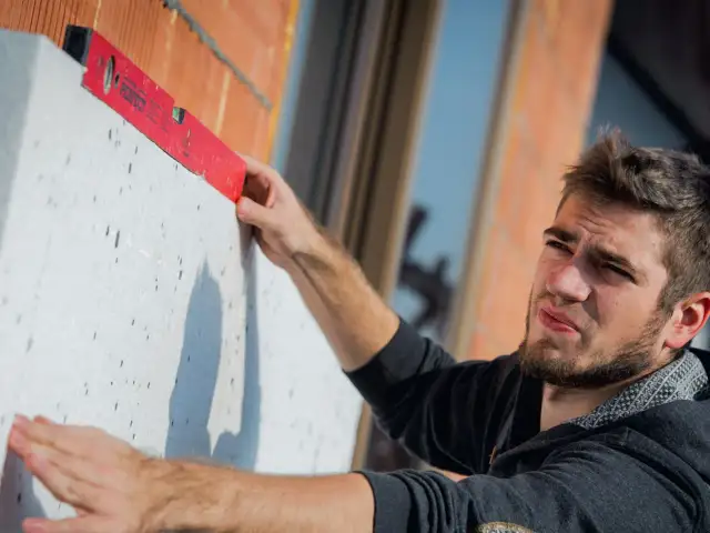 Ile kosztuje m2 ocieplenia budynku? Sprawdź ceny i czynniki wpływające na koszty