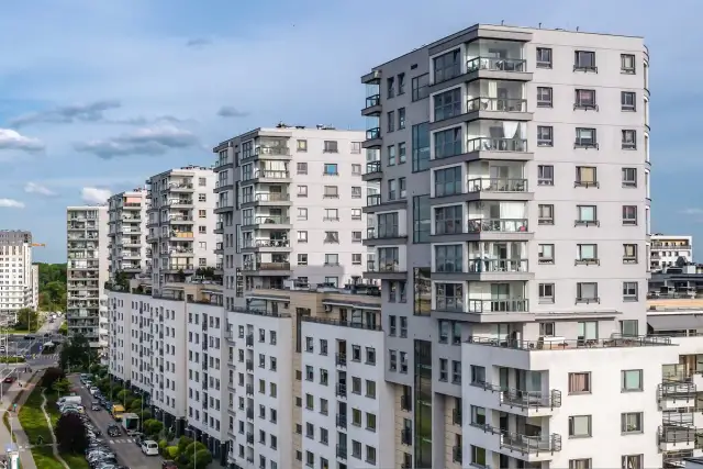 Dlaczego deweloperzy nie podają cen mieszkań i co to oznacza dla Ciebie