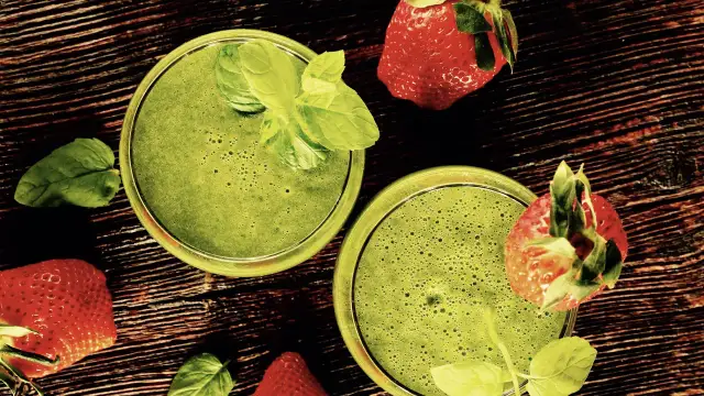 Koktajle Sirtfood: Przepisy Aktywujące Sirtuiny Proste i Skuteczne