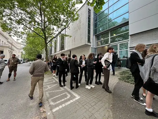 Gdzie jest Szkoła w Chmurze? Adresy placówek i co tam znajdziesz