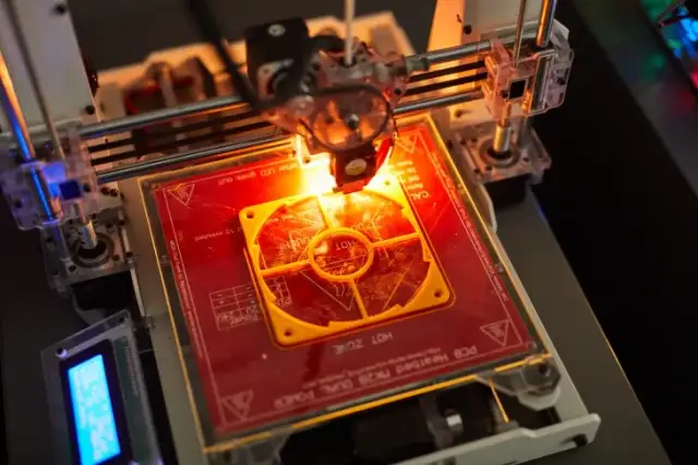 Czym jest druk 3D? Przewodnik po technologii, która zmienia świat