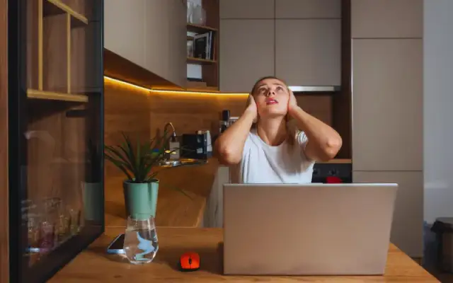 Masz uciążliwego sąsiada? Oto jak odzyskać spokój i kontrolę!