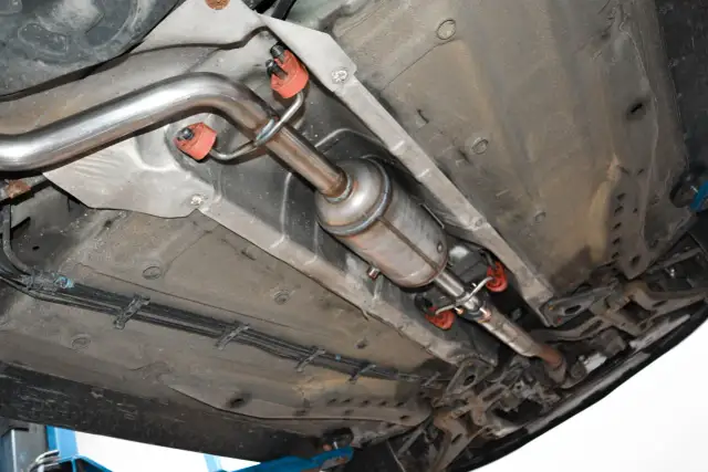 Twój Ford Kuga: Czujnik DPF gdzie jest, jak naprawić i ile kosztuje?