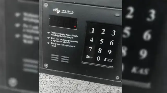 Jak wpisać kod do domofonu? Proste błędy, które mogą cię zablokować