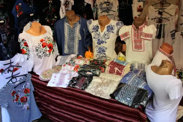 Co warto przywieźć z Ukrainy? Najlepsze pamiątki i smakołyki