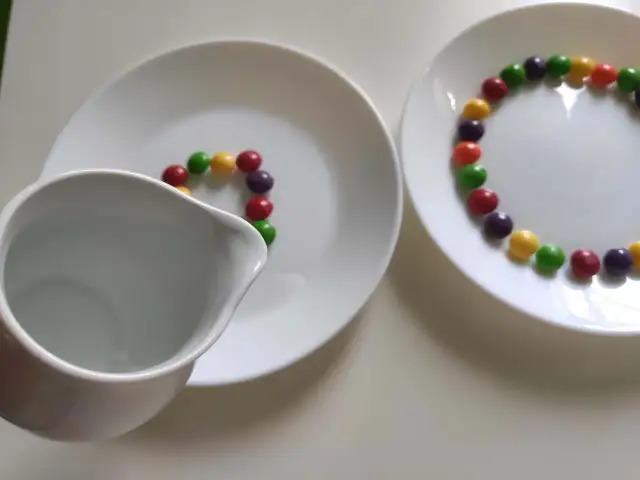 Domowe eksperymenty dla dzieci: proste, bezpieczne i edukacyjne zabawy