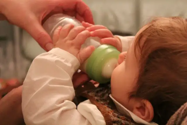 Karmienie piersią i stres: Jak znaleźć spokój bez szkody dla dziecka?