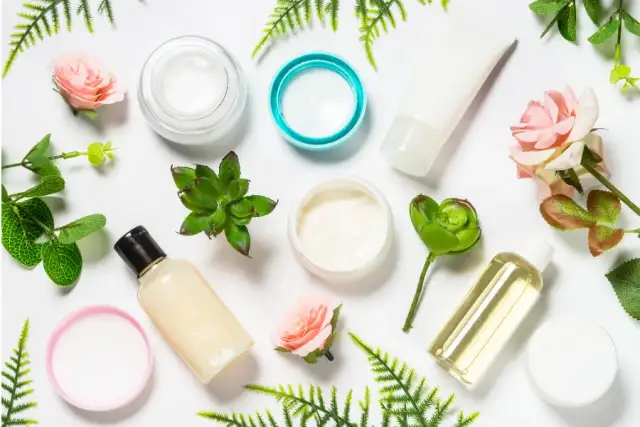 Jak rozpoznać silikony w składzie kosmetyków i uniknąć ich działania