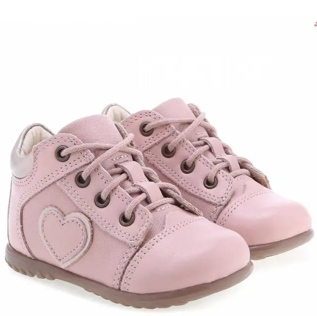 Rozmiar 32: XXS, W32, buty? Rozszyfruj metkę i kupuj bez pomyłek!