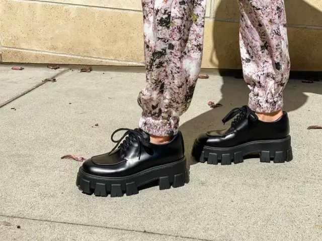 Creepersy są modne – sprawdź, jak je nosić i stylizować