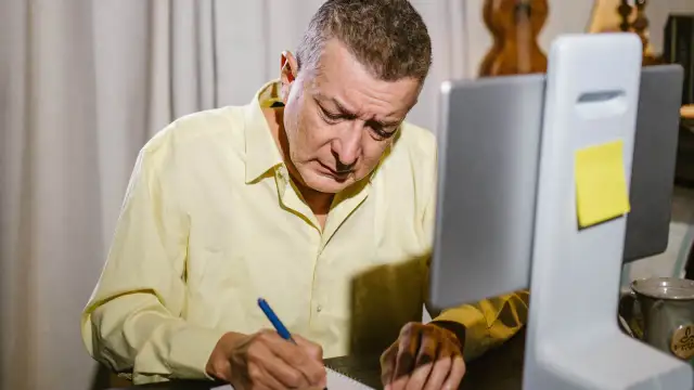 Spedytor: Jak zacząć? Kompletny przewodnik po karierze i firmie