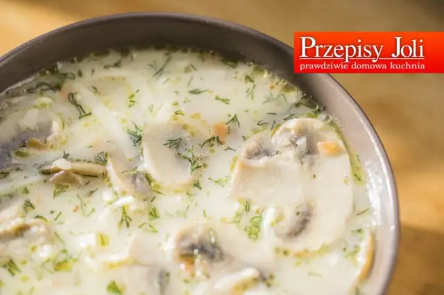 Zupa pieczarkowa z makaronem: przepis krok po kroku | Smak i sekret