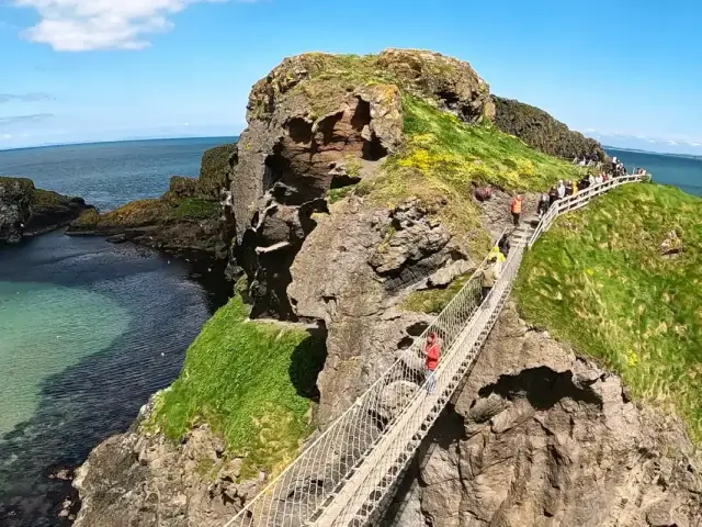 Niezapomniane atrakcje w Irlandii Północnej, których nie możesz przegapić